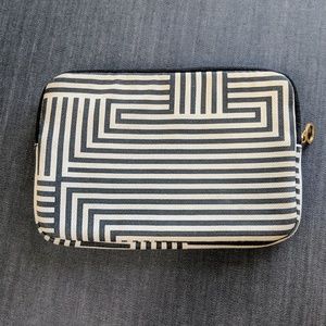 Kate Spade Saturday Zig Zag Pouch